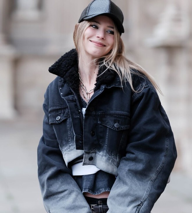 Áo khoác denim, 'thần dược' để giữ mãi tuổi trẻ cho bất kỳ ai mặc vào- Ảnh 2. Áo khoác denim, 'thần dược' để giữ mãi tuổi trẻ cho bất kỳ ai mặc vào- Ảnh 2.