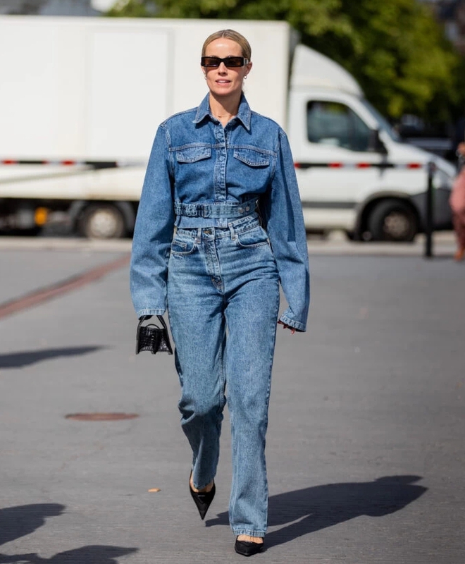 Áo khoác denim, 'thần dược' để giữ mãi tuổi trẻ cho bất kỳ ai mặc vào- Ảnh 7. Áo khoác denim, 'thần dược' để giữ mãi tuổi trẻ cho bất kỳ ai mặc vào- Ảnh 7.