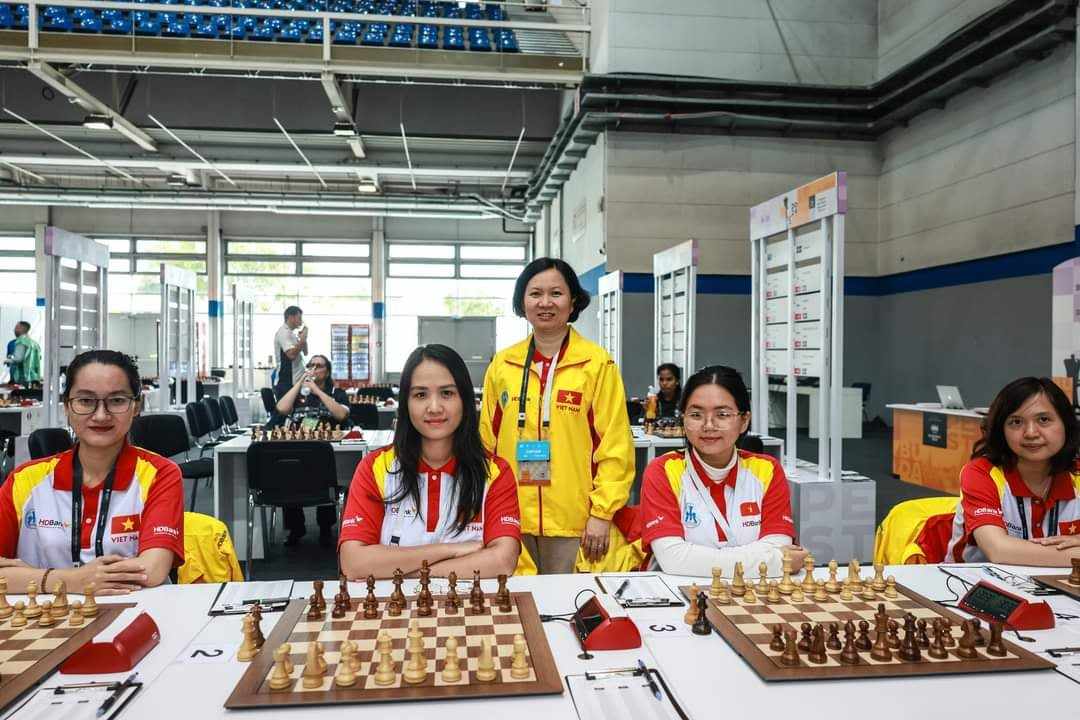 Lê Quang Liêm chưa xuất trận, cờ vua Việt Nam vẫn thắng dễ trận đầu tại Olympiad- Ảnh 2. Lê Quang Liêm chưa xuất trận, cờ vua Việt Nam vẫn thắng dễ trận đầu tại Olympiad- Ảnh 2.