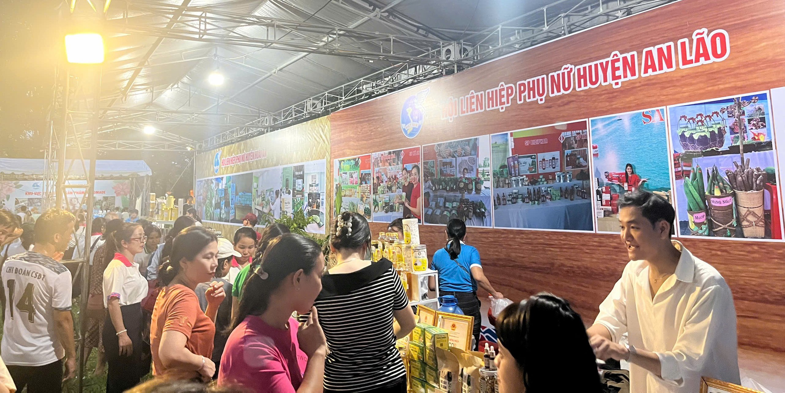 Bình Định: Phiên chợ “Phụ nữ dân tộc thiểu số khởi nghiệp sáng tạo và chuyển đổi xanh”- Ảnh 6. Bình Định: Phiên chợ “Phụ nữ dân tộc thiểu số khởi nghiệp sáng tạo và chuyển đổi xanh”- Ảnh 6.