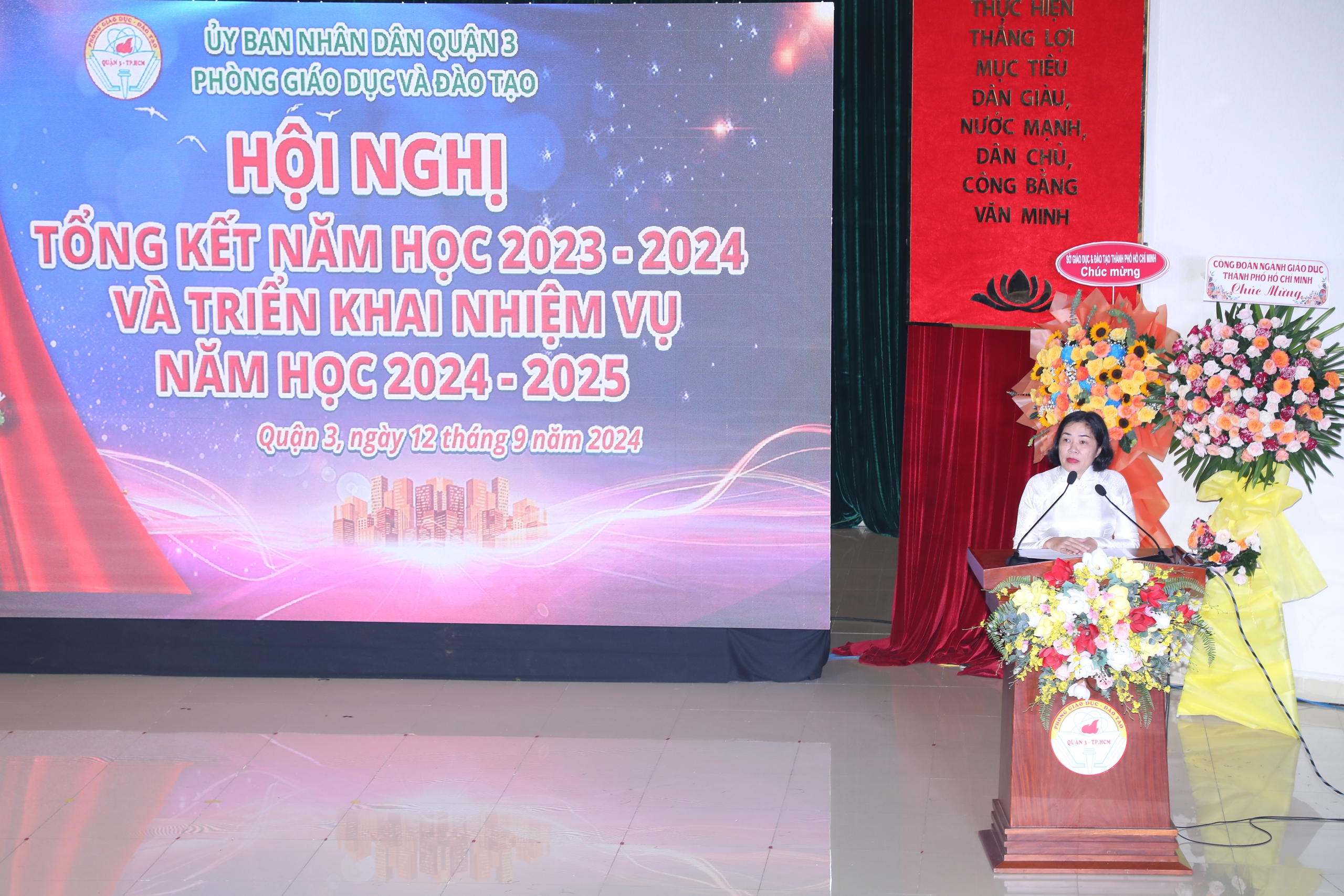 Ngành giáo dục TP.HCM vận động ủng hộ đồng bào bị ảnh hưởng bão Yagi - Ảnh 3. Ngành giáo dục TP.HCM vận động ủng hộ đồng bào bị ảnh hưởng bão Yagi - Ảnh 3.