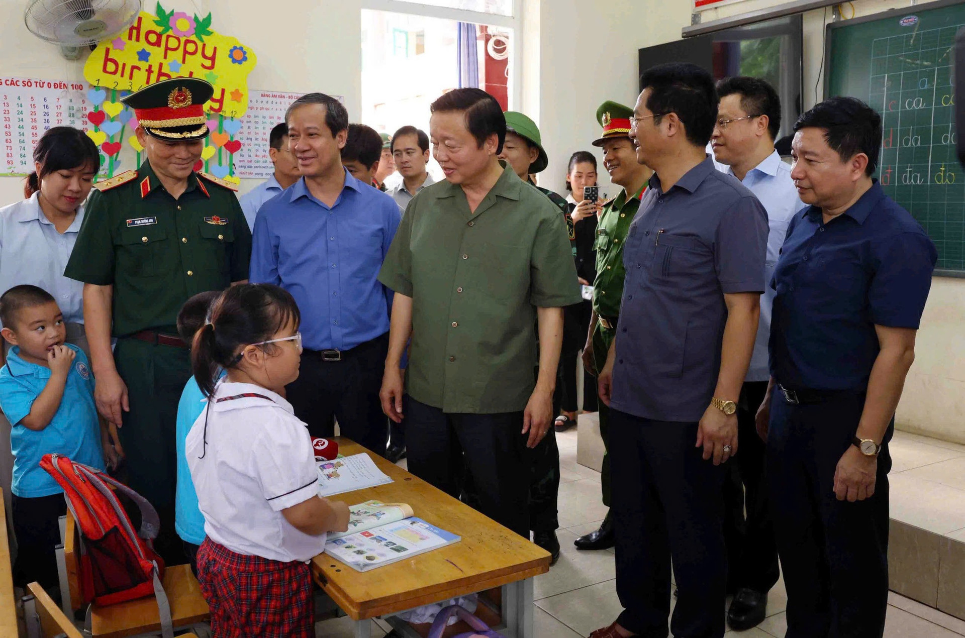 Phó Thủ tướng Trần Hồng Hà kiểm tra công tác khắc phục hậu quả sau bão số 3 tại tỉnh Nam Định- Ảnh 3. Phó Thủ tướng Trần Hồng Hà kiểm tra công tác khắc phục hậu quả sau bão số 3 tại tỉnh Nam Định- Ảnh 3.