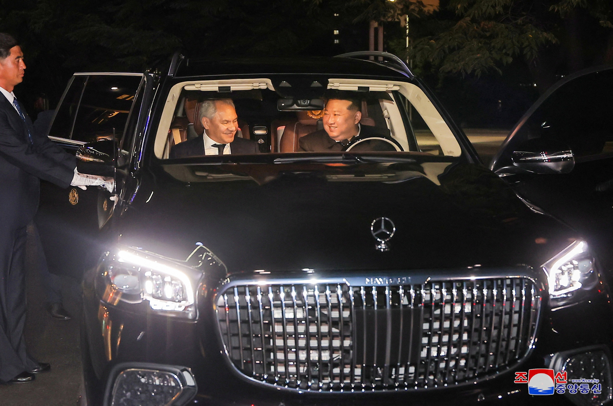 Lãnh đạo Triều Tiên tiếp ông Sergei Shoigu, chúc Nga 'chiến thắng'- Ảnh 2. Lãnh đạo Triều Tiên tiếp ông Sergei Shoigu, chúc Nga 'chiến thắng'- Ảnh 2.