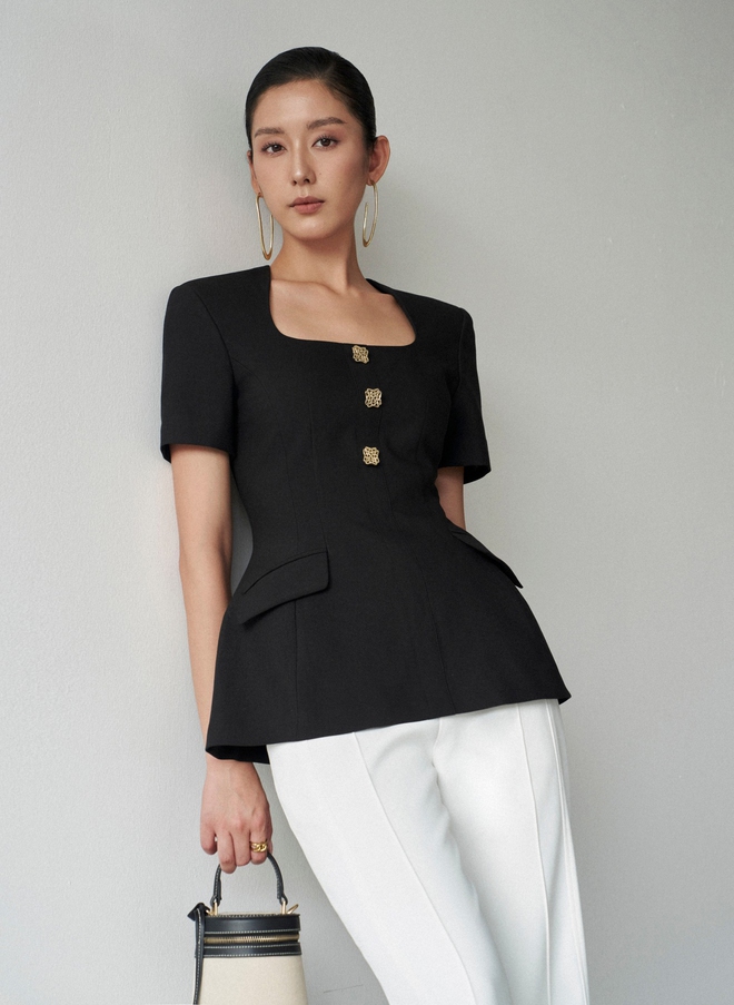 Công sở vào thu cùng áo vest, chân váy midi và đầm dáng dài- Ảnh 2. Công sở vào thu cùng áo vest, chân váy midi và đầm dáng dài- Ảnh 2.