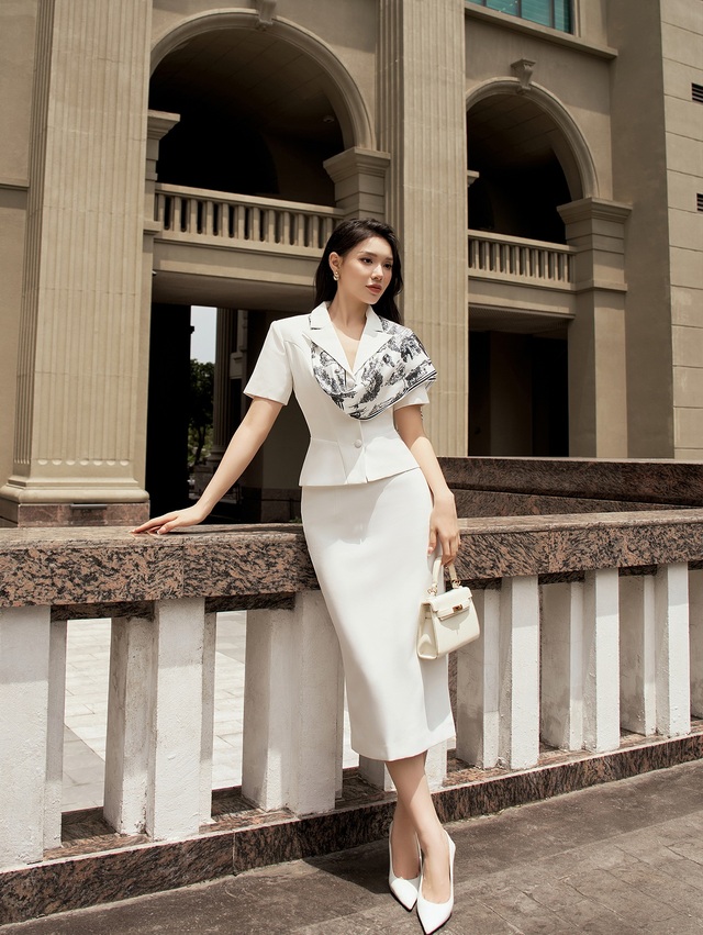 Cách diện áo blazer, áo vest không cầu kỳ mà vẫn sành điệu- Ảnh 2. Cách diện áo blazer, áo vest không cầu kỳ mà vẫn sành điệu- Ảnh 2.