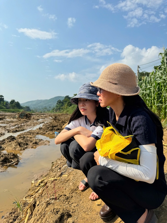 Sẻ chia với người dân thôn Làng Nủ sau bão lũ, sạt lở đất - Ảnh 5. Sẻ chia với người dân thôn Làng Nủ sau bão lũ, sạt lở đất - Ảnh 5.