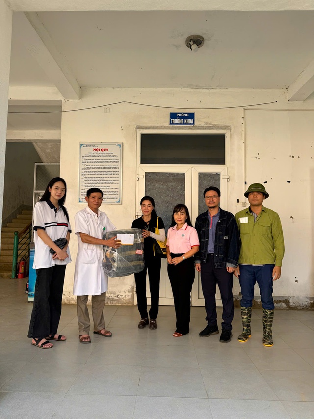 Sẻ chia với người dân thôn Làng Nủ sau bão lũ, sạt lở đất - Ảnh 7. Sẻ chia với người dân thôn Làng Nủ sau bão lũ, sạt lở đất - Ảnh 7.
