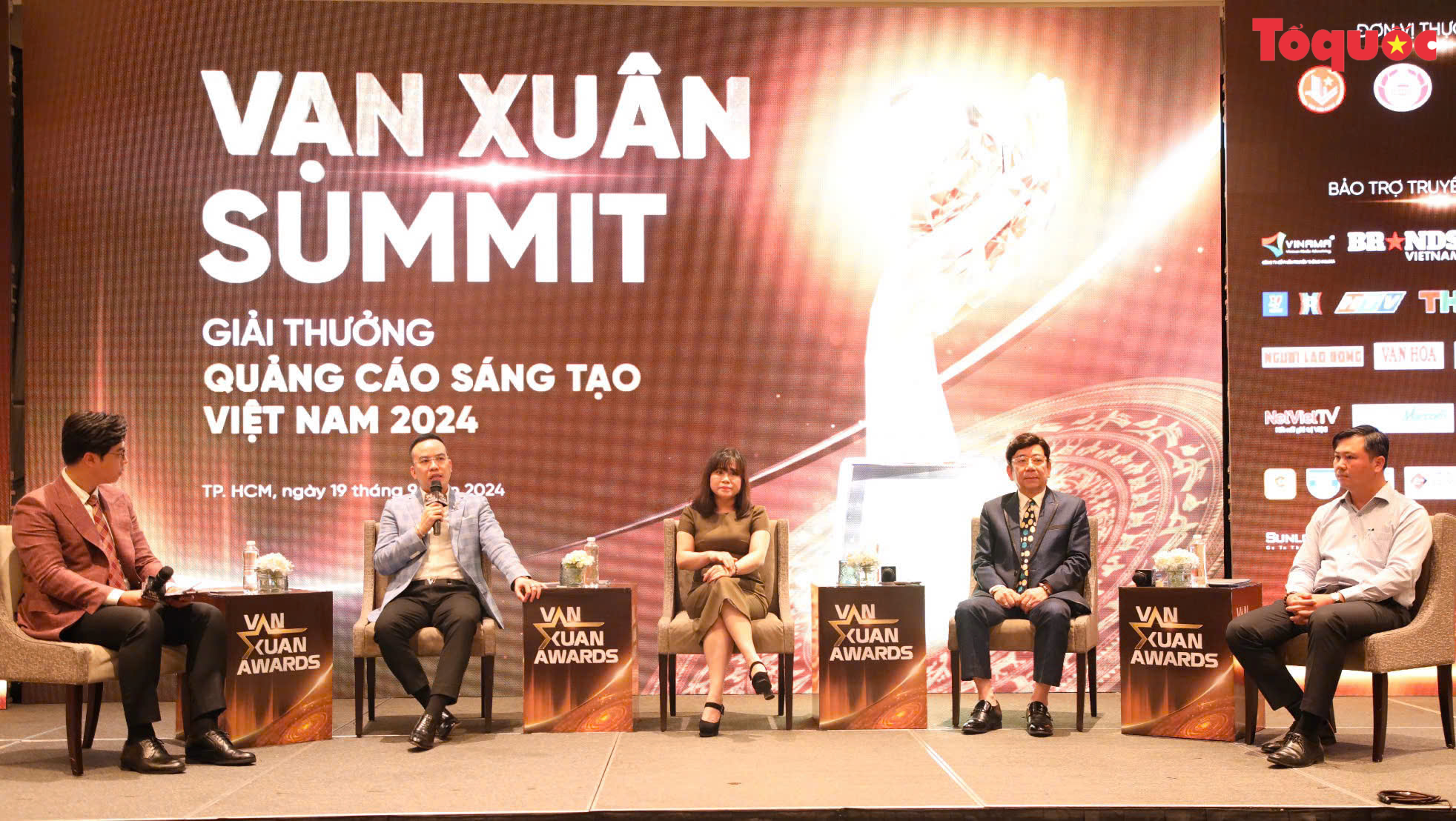 Xây dựng thương hiệu quốc gia Giải thưởng Quảng cáo sáng tạo Việt Nam: Để thương hiệu giải thưởng quốc gia tự hào cất cánh vươn xa (kỳ cuối) - Ảnh 8. Xây dựng thương hiệu quốc gia Giải thưởng Quảng cáo sáng tạo Việt Nam: Để thương hiệu giải thưởng quốc gia tự hào cất cánh vươn xa (kỳ cuối) - Ảnh 8.