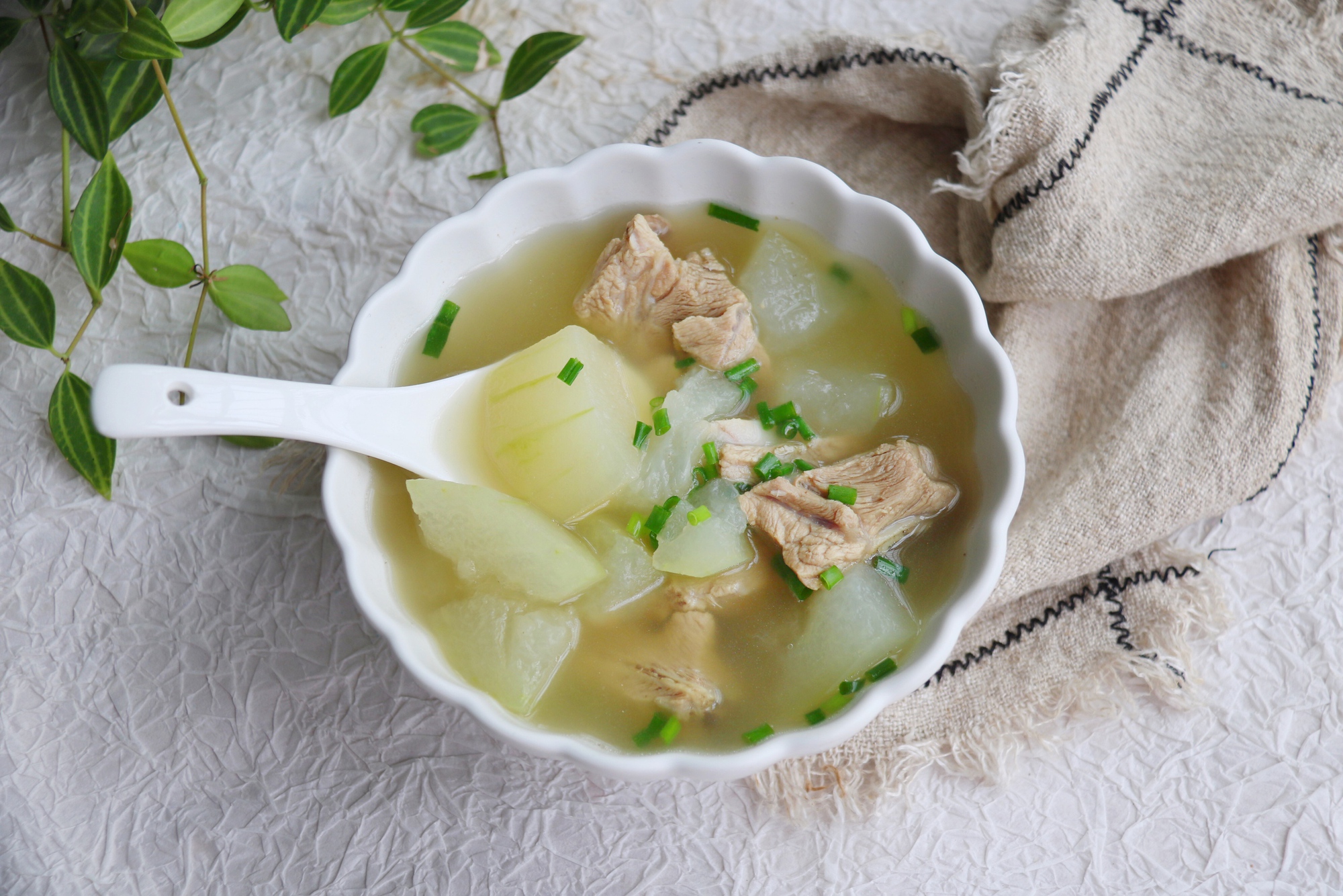 Hãy ăn hết mình 5 loại rau không thuốc trừ sâu này: Đem làm món rau xào hay nấu canh đều ngon - Ảnh 7. Hãy ăn hết mình 5 loại rau không thuốc trừ sâu này: Đem làm món rau xào hay nấu canh đều ngon - Ảnh 7.