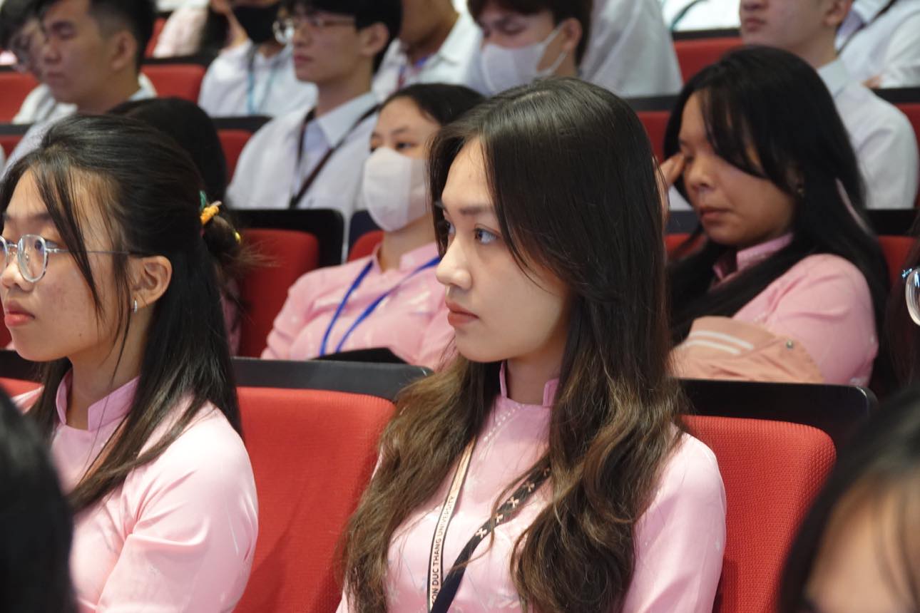Lễ khai giảng đặc biệt- Ảnh 3. Lễ khai giảng đặc biệt- Ảnh 3.
