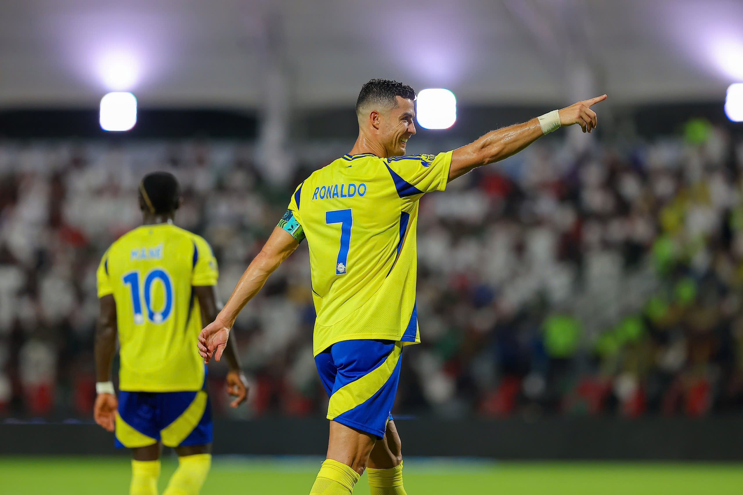 Ronaldo ‘khai nòng’ dưới triều đại HLV mới, Al Nassr thắng đậm đội của HLV Steven Gerrard- Ảnh 3. Ronaldo ‘khai nòng’ dưới triều đại HLV mới, Al Nassr thắng đậm đội của HLV Steven Gerrard- Ảnh 3.