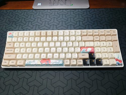 Những người dùng máy tính thường xuyên sẽ thêm cảm hứng sáng tạo khi có keycap theo sở thích của mình. ẢNH: Lê Duy Những người dùng máy tính thường xuyên sẽ thêm cảm hứng sáng tạo khi có keycap theo sở thích của mình. ẢNH: Lê Duy