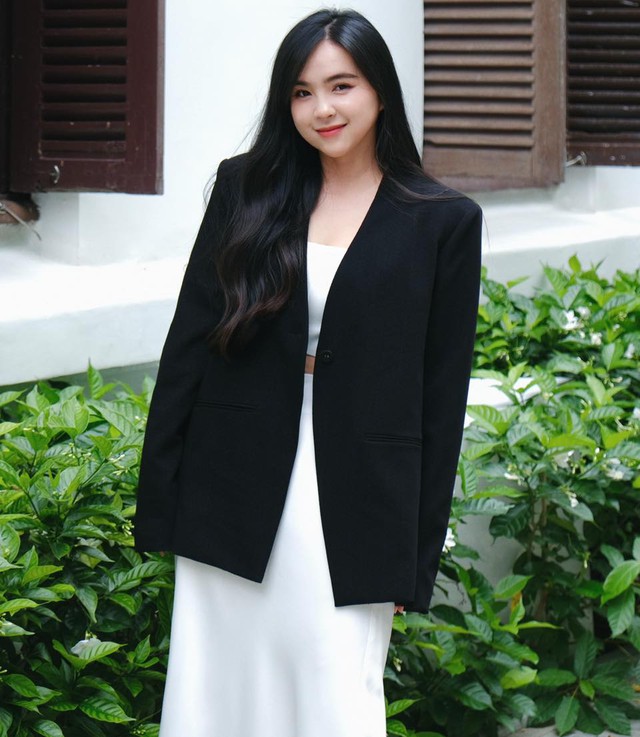 Đi làm đi chơi đều tiện nhờ bản phối từ áo vest, blazer thu đông- Ảnh 10. Đi làm đi chơi đều tiện nhờ bản phối từ áo vest, blazer thu đông- Ảnh 10.