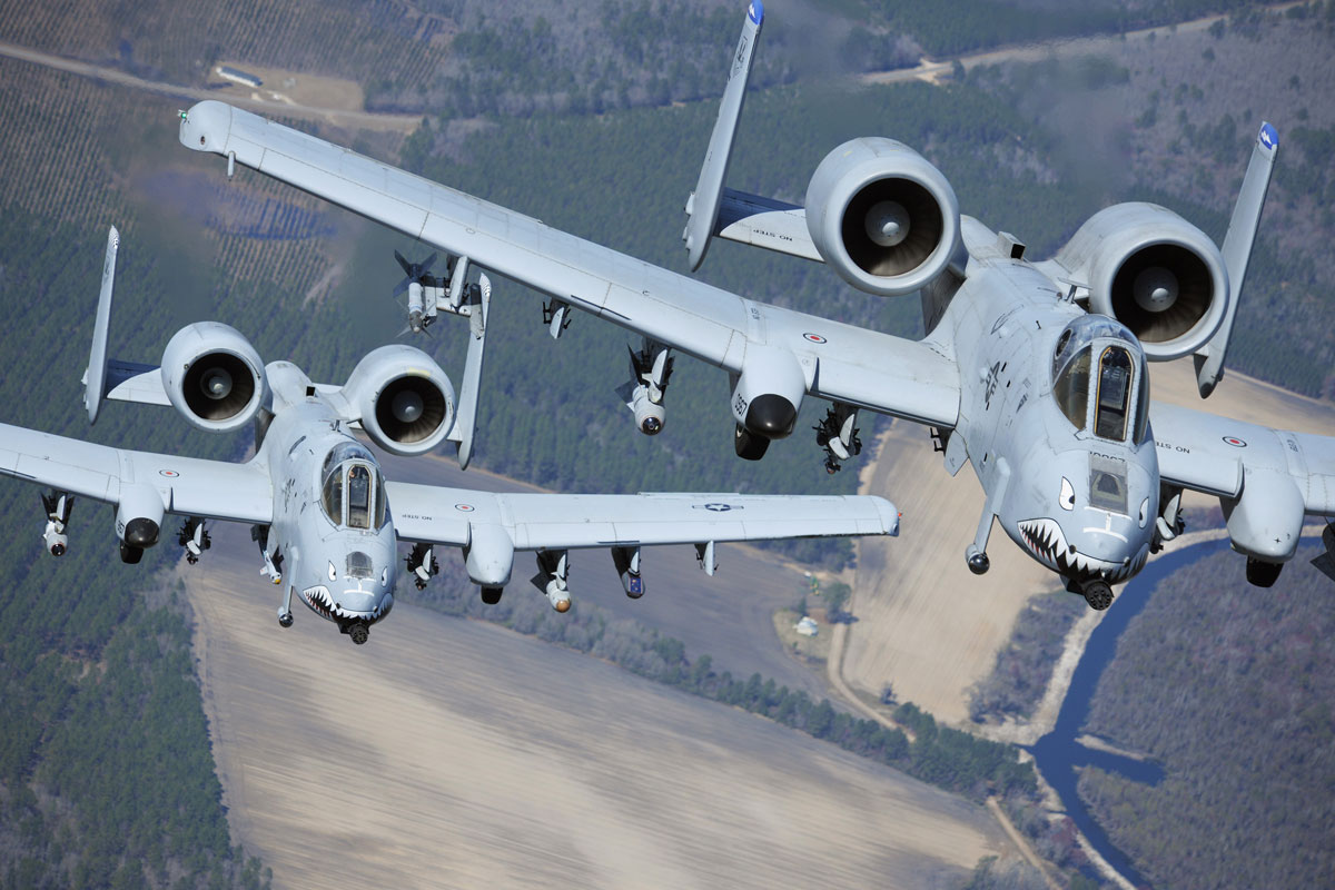 Sức mạnh đáng nể của “Lợn lòi” A-10 Thunderbolt II- Ảnh 6. Sức mạnh đáng nể của “Lợn lòi” A-10 Thunderbolt II- Ảnh 6.