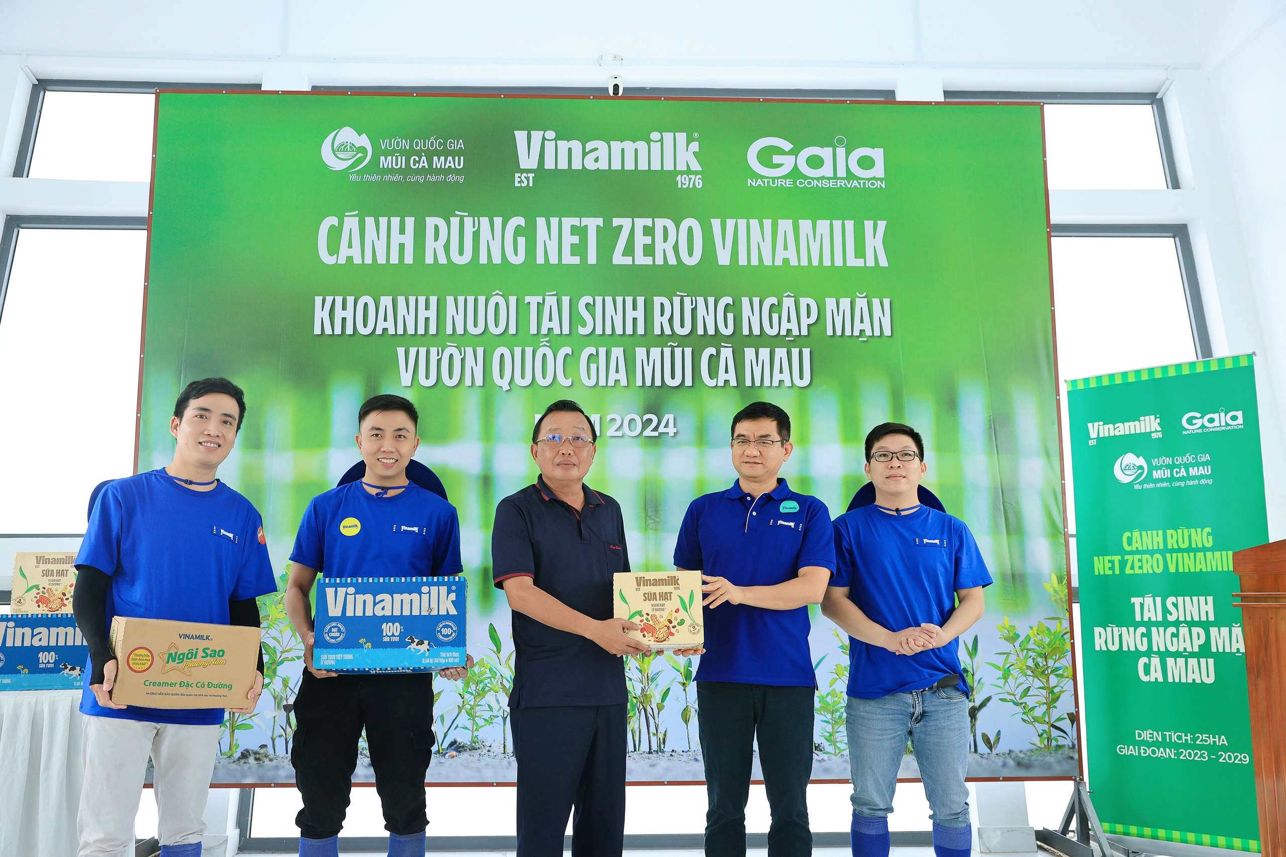 Vinamilk tích cực thực hiện dự án cánh rừng Net Zero, hướng đến trung hòa khí nhà kính- Ảnh 11. Vinamilk tích cực thực hiện dự án cánh rừng Net Zero, hướng đến trung hòa khí nhà kính- Ảnh 11.