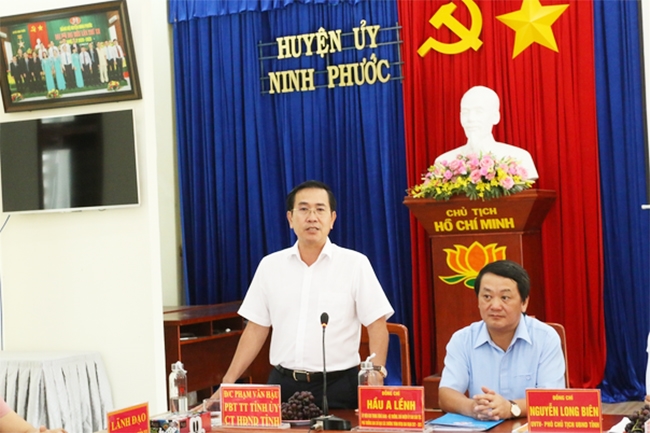 Phó Bí thư thường trực tỉnh ủy, Chủ tịch HĐND tỉnh Ninh Thuận Phạm Văn Hậu phát biểu tại buổi gặp mặt Phó Bí thư thường trực tỉnh ủy, Chủ tịch HĐND tỉnh Ninh Thuận Phạm Văn Hậu phát biểu tại buổi gặp mặt