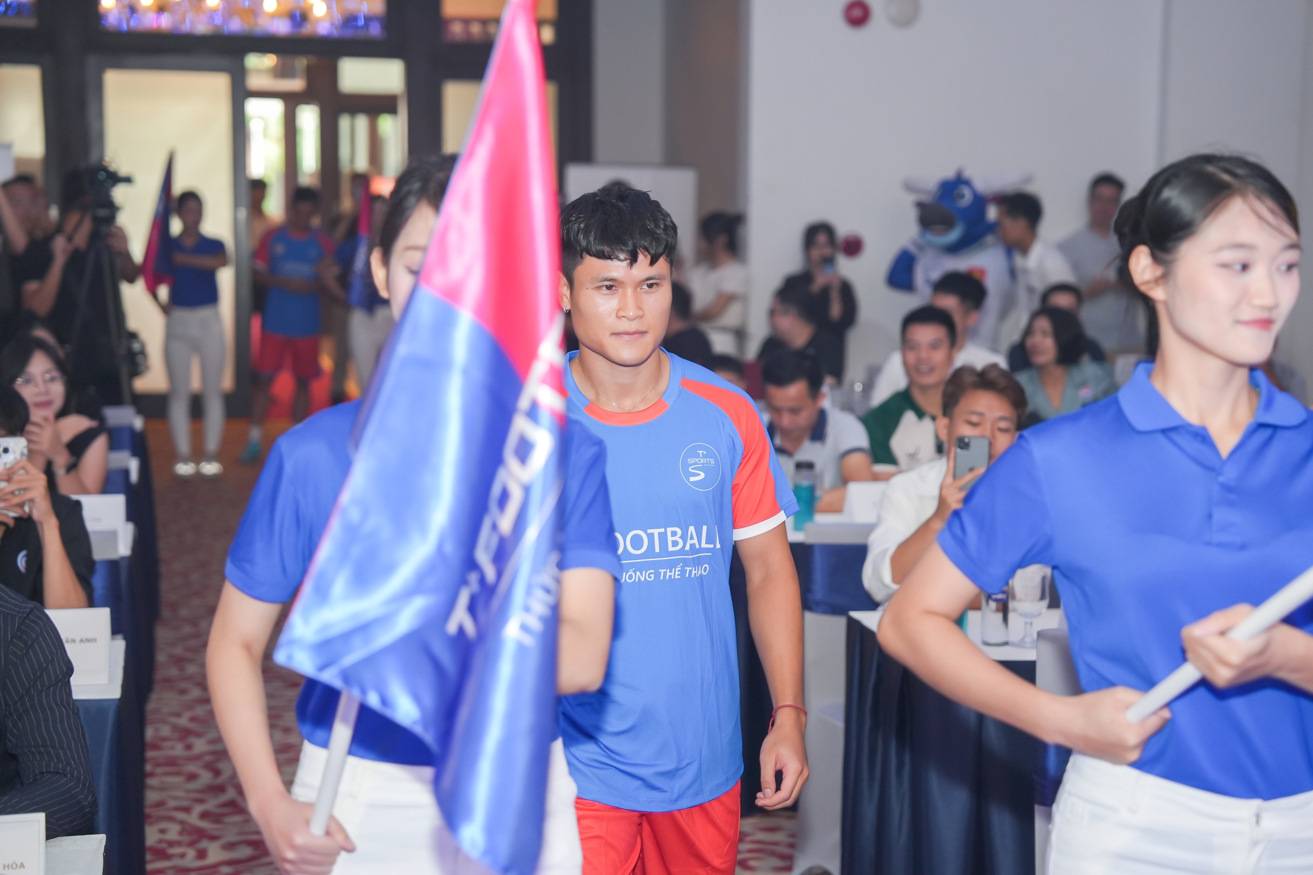 Lộ ‘vũ khí mới’ của Văn Quyết, Tuấn Hải: Quyết tâm cạnh tranh ngôi vương V-League- Ảnh 2. Lộ ‘vũ khí mới’ của Văn Quyết, Tuấn Hải: Quyết tâm cạnh tranh ngôi vương V-League- Ảnh 2.