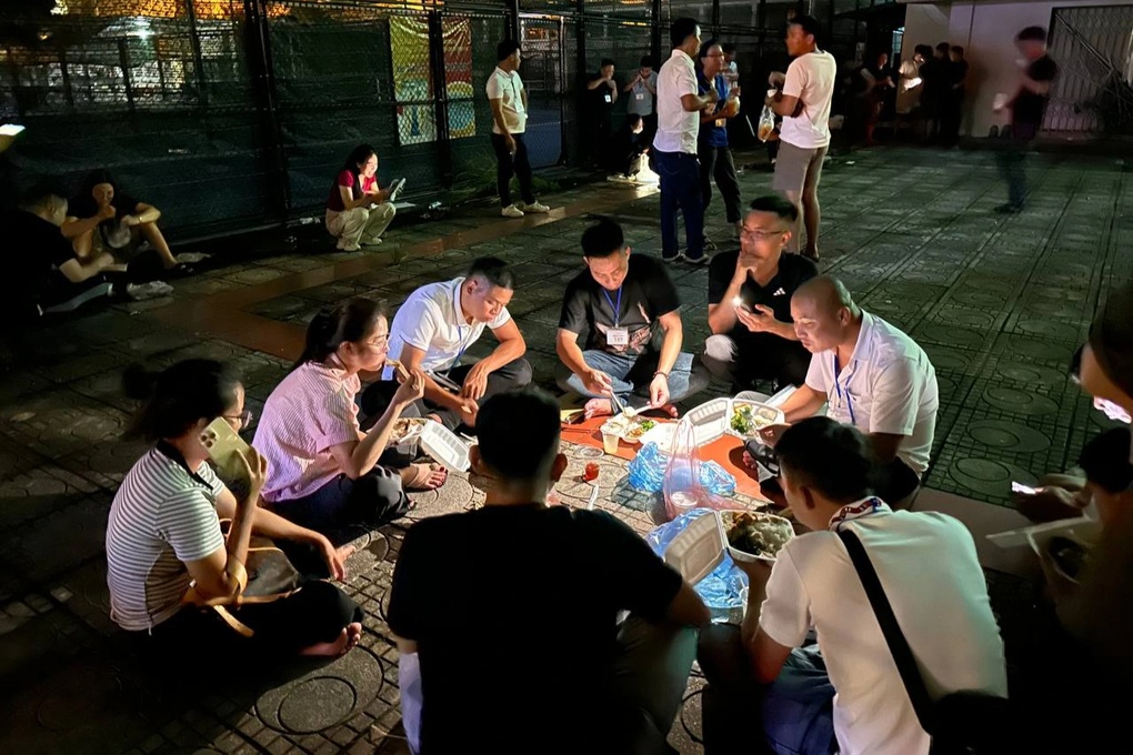 Bộ Xây dựng: Xuất hiện cò đấu giá đất, tạo giá ảo để thao túng thị trường - 2 Bộ Xây dựng: Xuất hiện cò đấu giá đất, tạo giá ảo để thao túng thị trường - 2