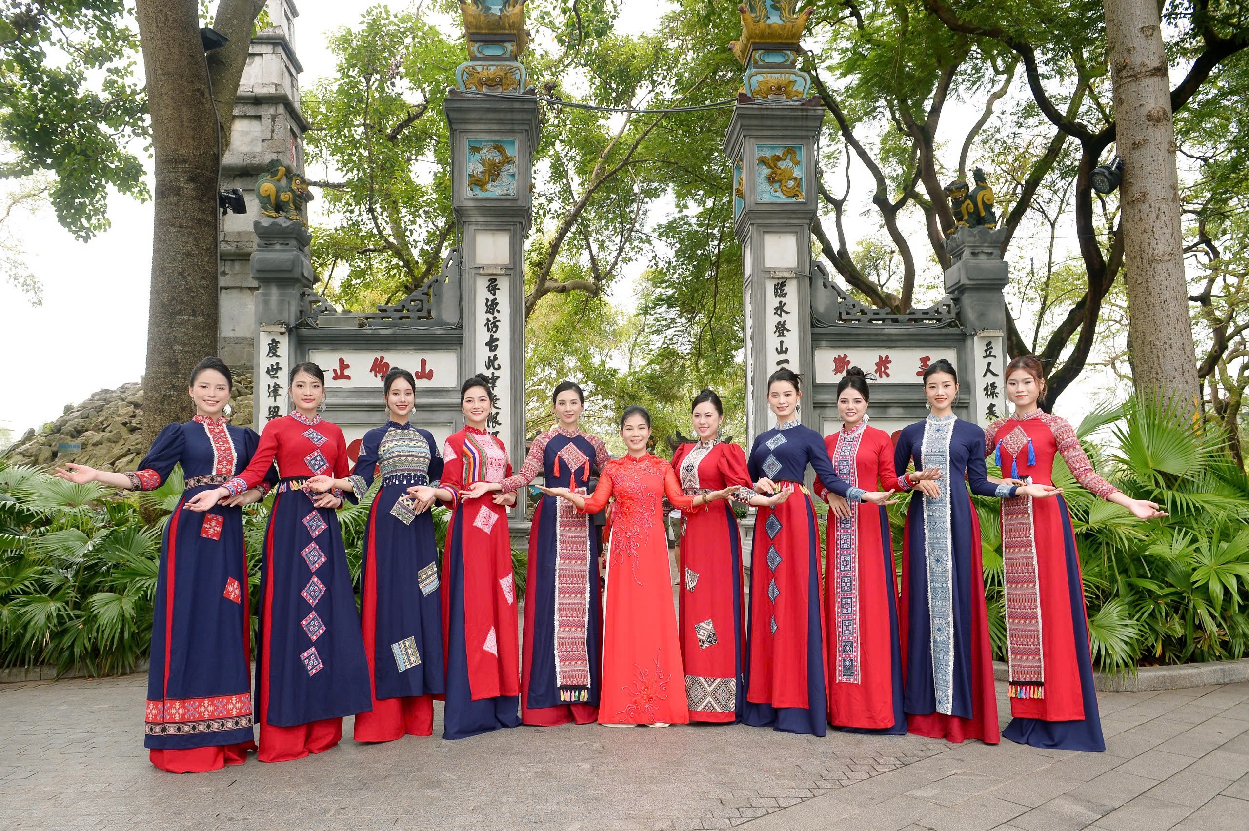 Đặc sắc 'Dấu ấn mùa thu' trong Festival Thu Hà Nội - Ảnh 9. Đặc sắc 'Dấu ấn mùa thu' trong Festival Thu Hà Nội - Ảnh 9.