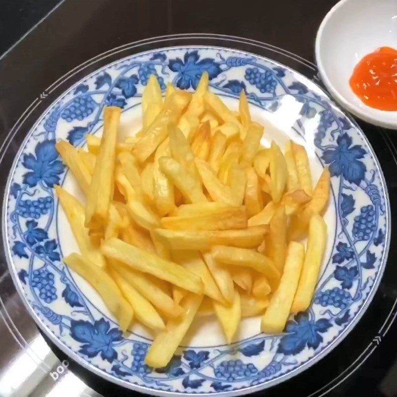 Cách làm khoai tây chiên bằng nồi chiên không dầu, thơm ngon, ngoài giòn trong bùi, không cần bột - Ảnh 8. Cách làm khoai tây chiên bằng nồi chiên không dầu, thơm ngon, ngoài giòn trong bùi, không cần bột - Ảnh 8.