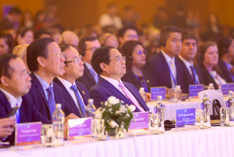Diễn đàn Kinh tế TP HCM 2024: Diễn đàn Kinh tế TP HCM 2024: