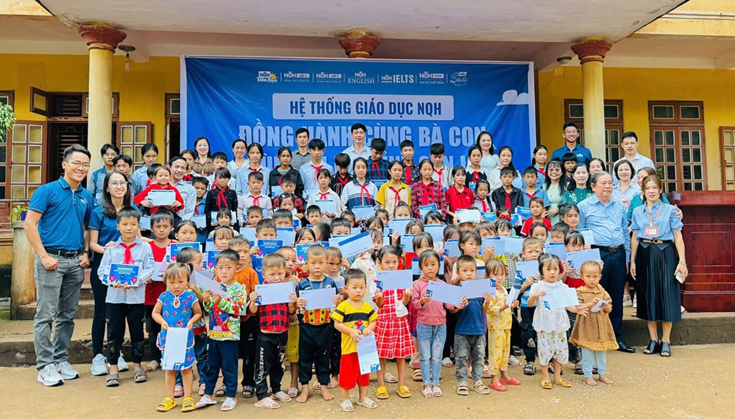 Hệ thống Giáo dục NQH đồng lòng về với đồng bào miền Bắc yêu thương- Ảnh 2. Hệ thống Giáo dục NQH đồng lòng về với đồng bào miền Bắc yêu thương- Ảnh 2.