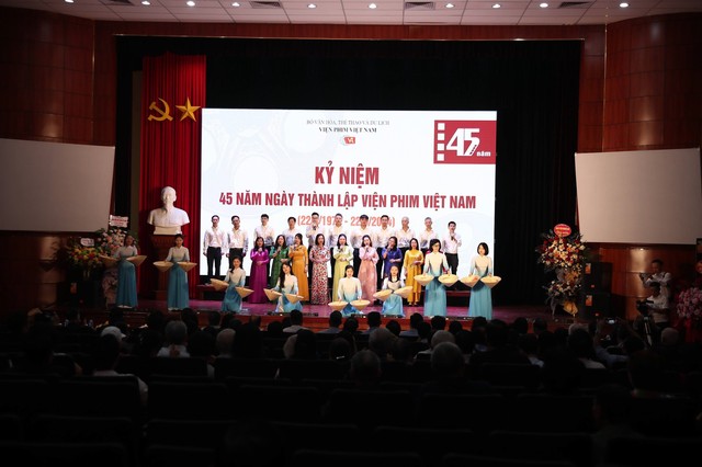Viện Phim Việt Nam cần phải đảm bảo an toàn tuyệt đối kho phim nơi lưu trữ các tác phẩm điện ảnh, tư liệu về lịch sử- những di sản tư liệu quý của quốc gia, dân tộc Việt Nam - Ảnh 6. Viện Phim Việt Nam cần phải đảm bảo an toàn tuyệt đối kho phim nơi lưu trữ các tác phẩm điện ảnh, tư liệu về lịch sử- những di sản tư liệu quý của quốc gia, dân tộc Việt Nam - Ảnh 6.
