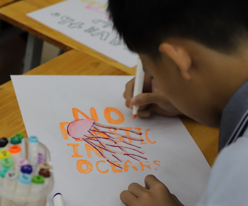 Học sinh Việt Nam vẽ nên ước mơ về tương lai xanh- Ảnh 2. Học sinh Việt Nam vẽ nên ước mơ về tương lai xanh- Ảnh 2.