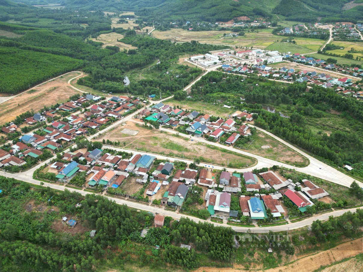 Bình Định: Không giảm nghèo chỉ duy nhất bằng nghị quyết và kế hoạch- Ảnh 2. Bình Định: Không giảm nghèo chỉ duy nhất bằng nghị quyết và kế hoạch- Ảnh 2.