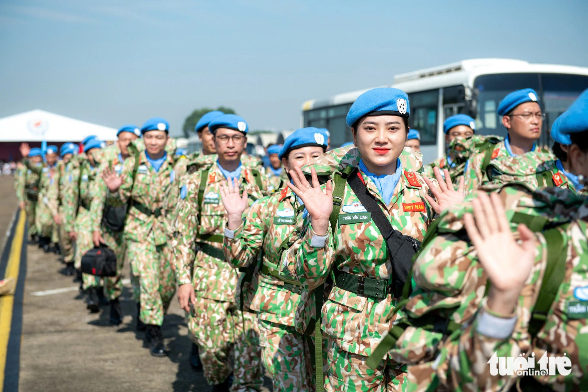 Vợ chồng son ‘rủ nhau’ đi gìn giữ hòa bình ở châu Phi - Ảnh 3. Vợ chồng son ‘rủ nhau’ đi gìn giữ hòa bình ở châu Phi - Ảnh 3.