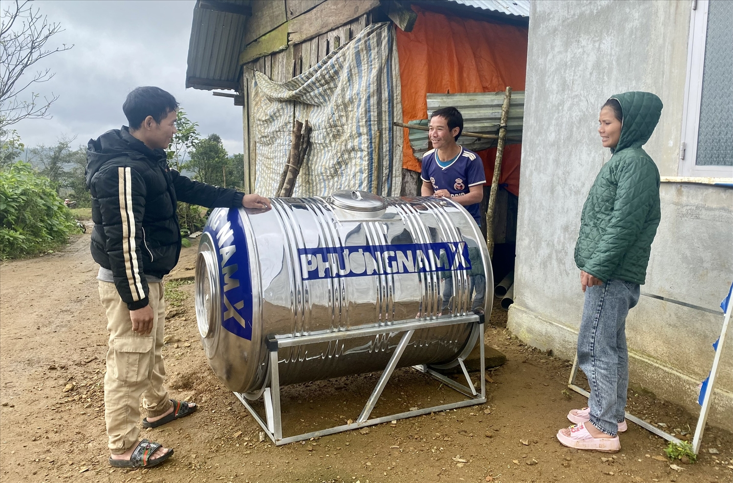 Huyện Kon Plông đã triển khai hỗ trợ nước sinh hoạt phân tán cho 1.216 hộ đồng bào DTTS Huyện Kon Plông đã triển khai hỗ trợ nước sinh hoạt phân tán cho 1.216 hộ đồng bào DTTS