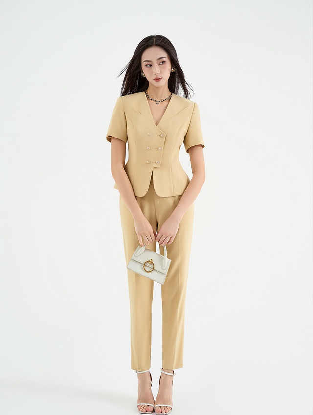 Ghi điểm tuyệt đối cùng phong thái chuyên nghiệp nhờ áo blazer- Ảnh 7. Ghi điểm tuyệt đối cùng phong thái chuyên nghiệp nhờ áo blazer- Ảnh 7.