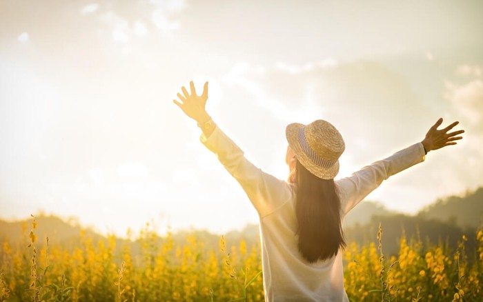 Những lợi ích sức khỏe bất ngờ của vitamin D- Ảnh 2. 4 lợi ích tuyệt vời của ánh nắng mặt trời