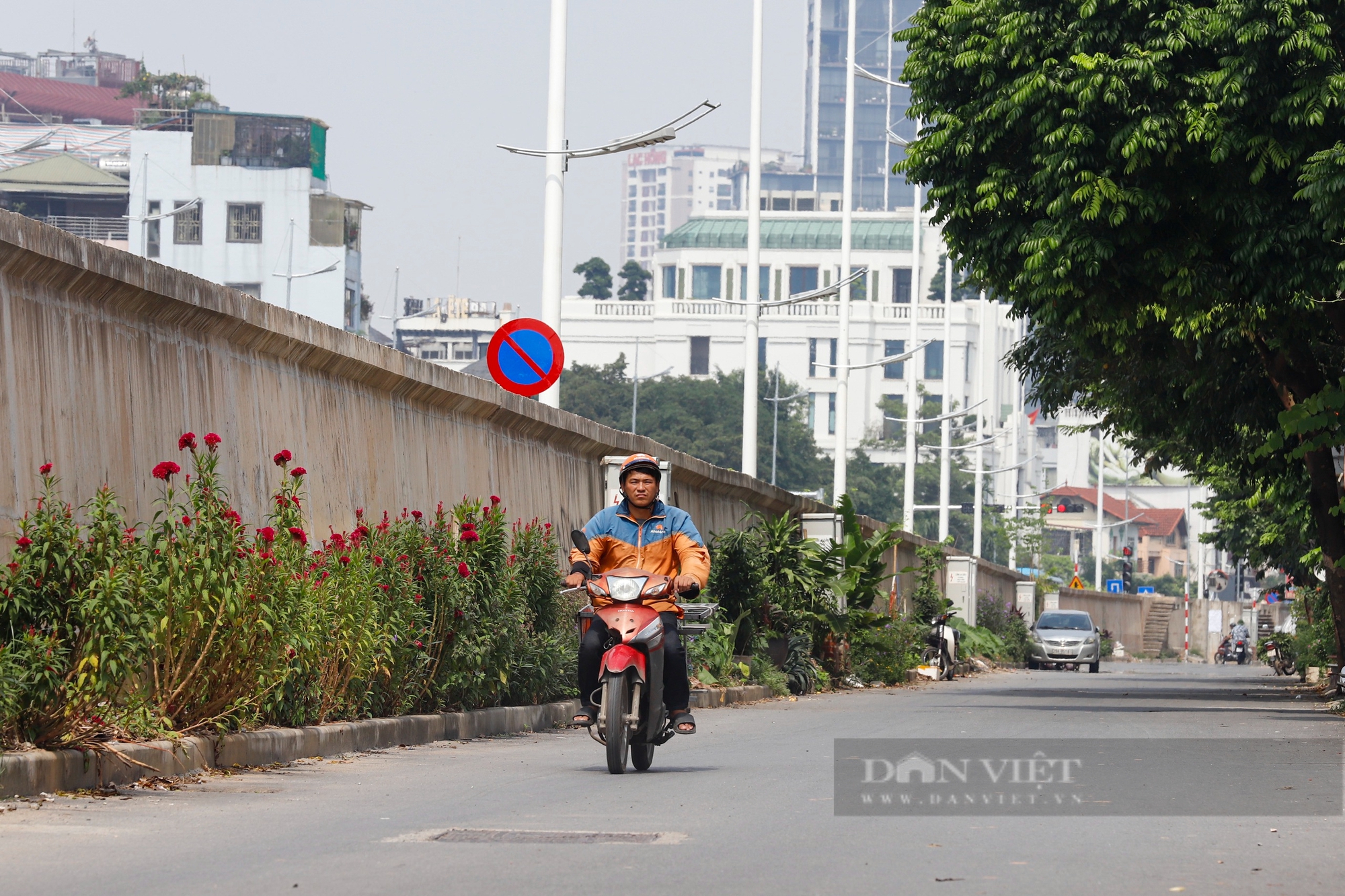 Tuyến đường hơn 500 tỷ kết nối phố cổ Hà Nội với sân bay Nội Bài sẵn sàng thông xe- Ảnh 7. Tuyến đường hơn 500 tỷ kết nối phố cổ Hà Nội với sân bay Nội Bài sẵn sàng thông xe- Ảnh 7.
