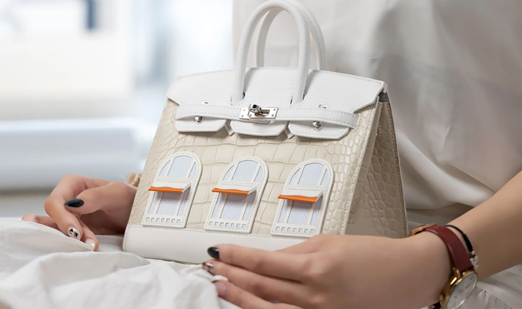 Túi Hermès 'bạch tạng' đắt cỡ nào mà bà Trương Mỹ Lan xin lại?- Ảnh 4. Túi Hermès 'bạch tạng' đắt cỡ nào mà bà Trương Mỹ Lan xin lại?- Ảnh 4.