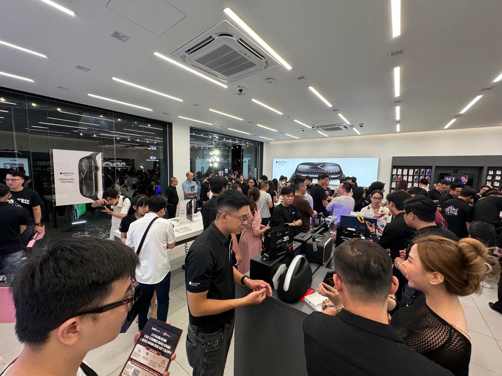 FPT Shop, F.Studio by FPT sẽ giao 20.000 iPhone 16 trong 3 ngày đầu mở bán - 3 FPT Shop, F.Studio by FPT sẽ giao 20.000 iPhone 16 trong 3 ngày đầu mở bán - 3