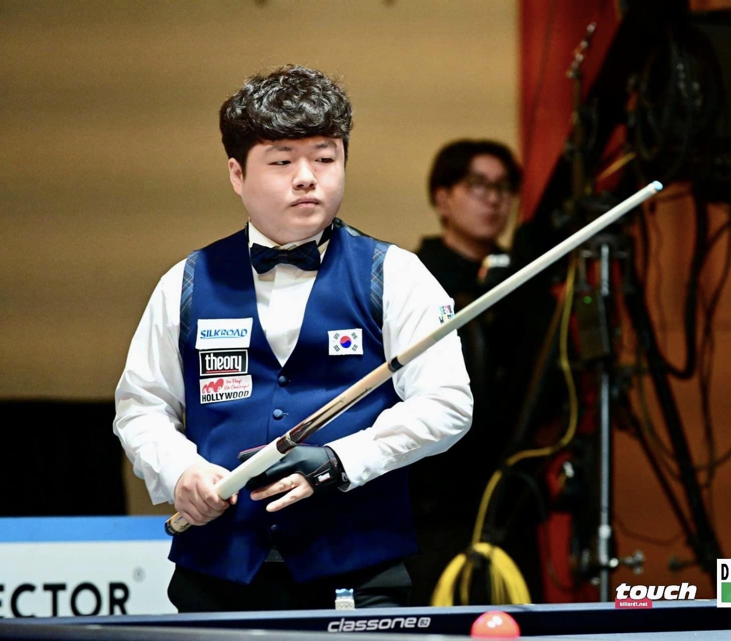 Billiards: Trần Thanh Lực gây sốc, đánh bại số 1 thế giới để vào chung kết- Ảnh 2. Billiards: Trần Thanh Lực gây sốc, đánh bại số 1 thế giới để vào chung kết- Ảnh 2.