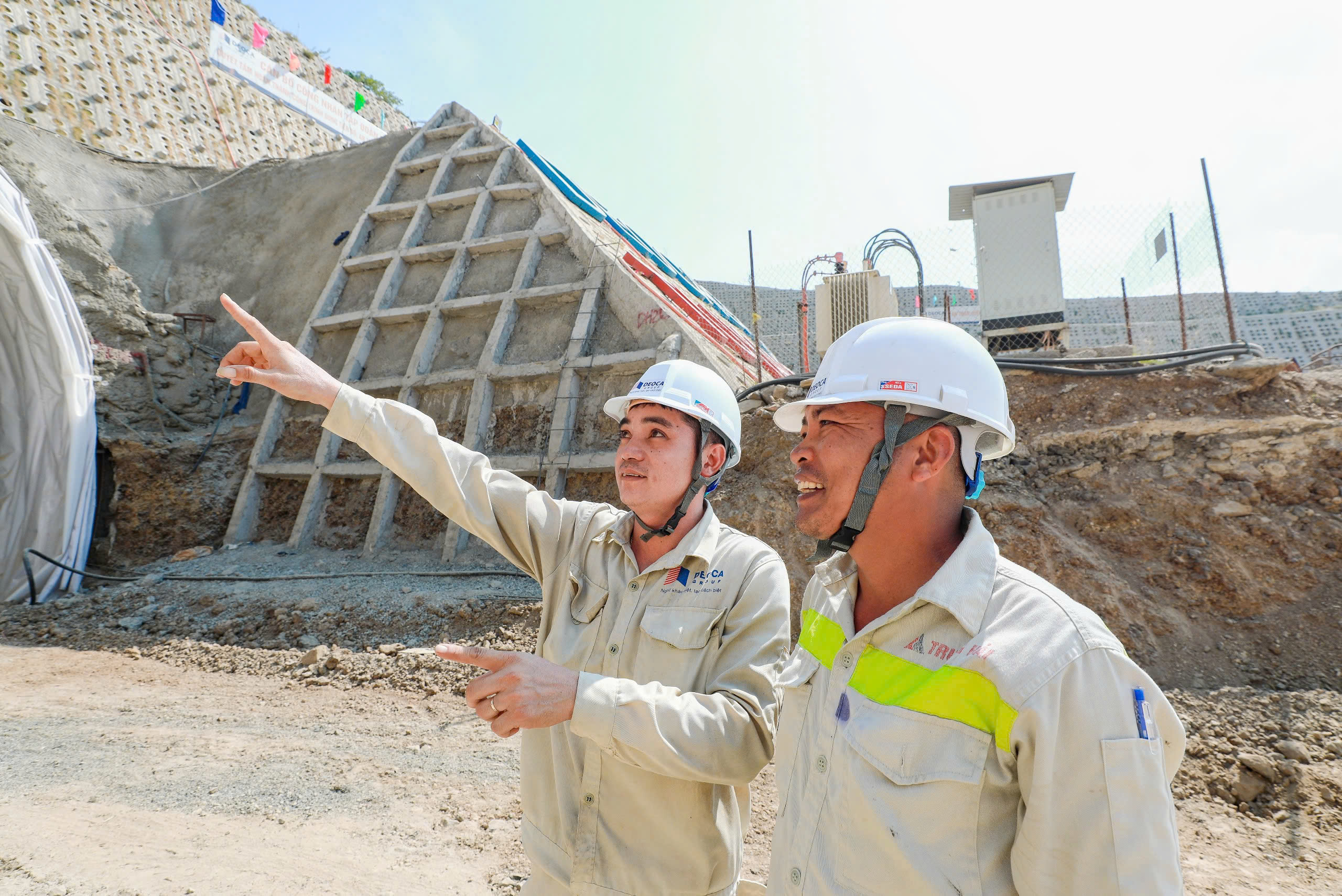 Bám núi, mở hầm thông cao tốc lớn qua Phú Yên- Ảnh 4. Bám núi, mở hầm thông cao tốc lớn qua Phú Yên- Ảnh 4.