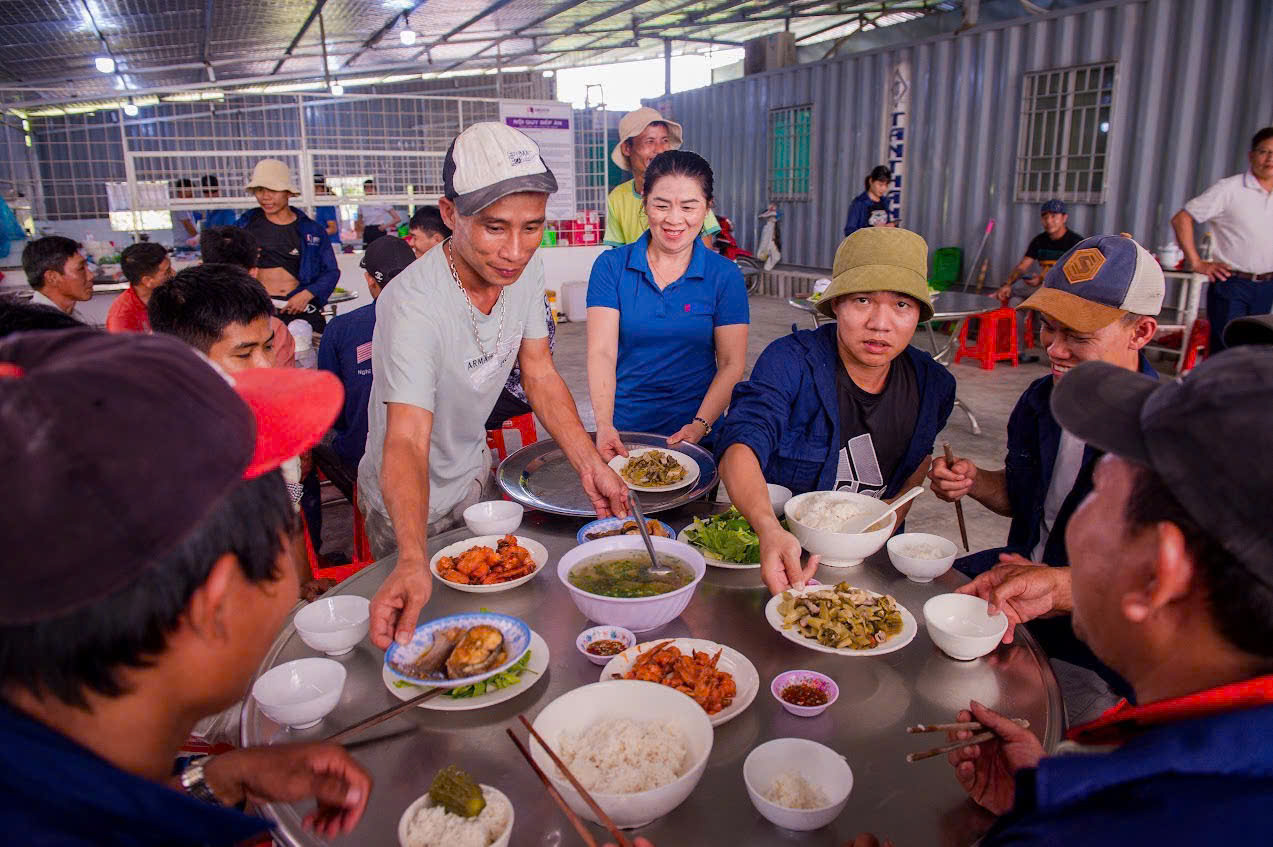 Bám núi, mở hầm thông cao tốc lớn qua Phú Yên- Ảnh 6. Bám núi, mở hầm thông cao tốc lớn qua Phú Yên- Ảnh 6.