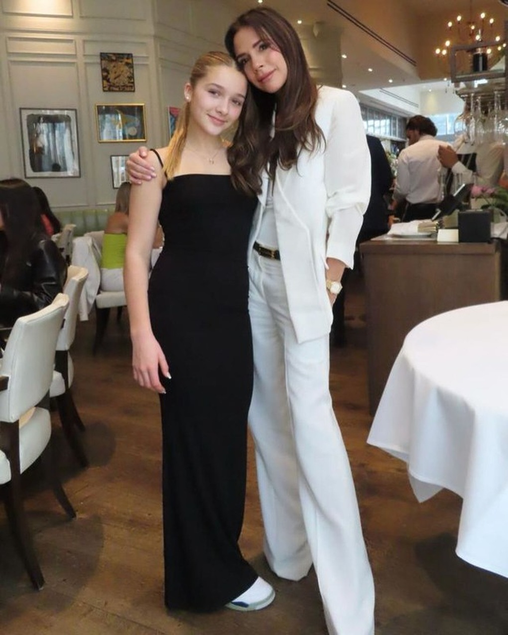 Con gái cưng của David Beckham xinh đẹp, được truyền thông săn đón - 5 Con gái cưng của David Beckham xinh đẹp, được truyền thông săn đón - 5