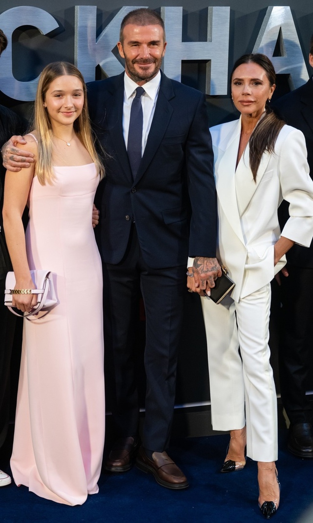 Con gái cưng của David Beckham xinh đẹp, được truyền thông săn đón - 6 Con gái cưng của David Beckham xinh đẹp, được truyền thông săn đón - 6
