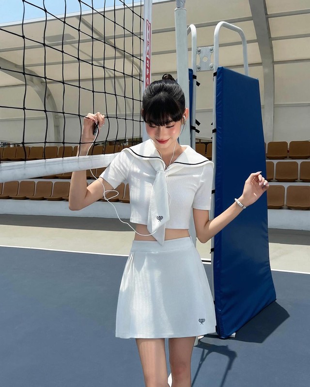 Xu hướng tenniscore giúp thời trang thể thao nâng lên một tầm cao mới- Ảnh 5. Xu hướng tenniscore giúp thời trang thể thao nâng lên một tầm cao mới- Ảnh 5.