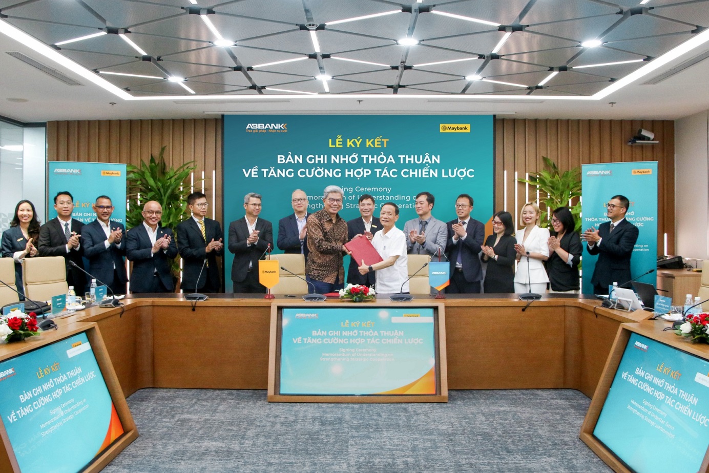 ABBANK và MAYBANK siết chặt quan hệ hợp tác chiến lược- Ảnh 1. ABBANK và MAYBANK siết chặt quan hệ hợp tác chiến lược- Ảnh 1.