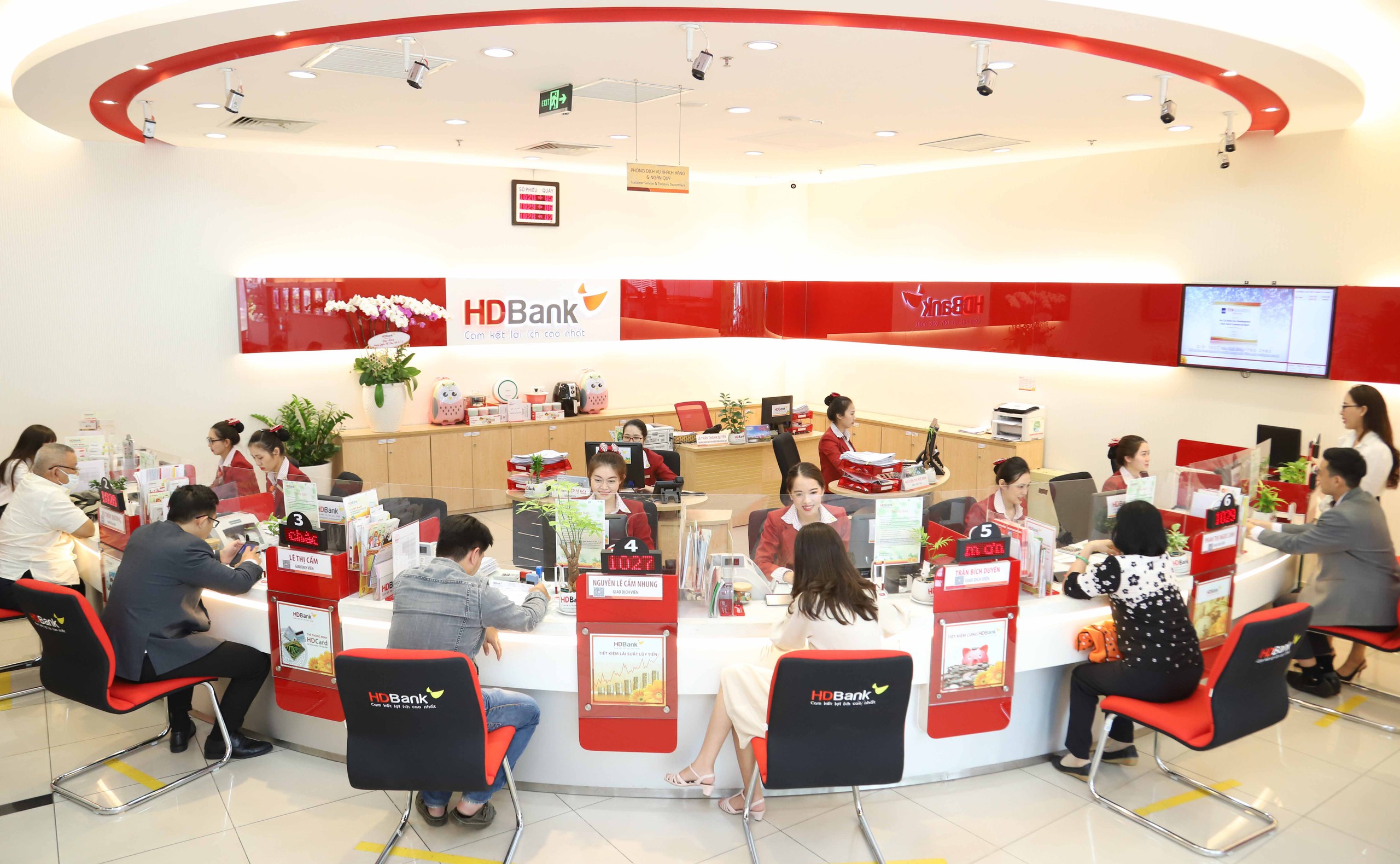 ADB lần thứ hai liên tiếp vinh danh HDBank là ‘Ngân hàng đối tác hàng đầu tại Việt Nam’, mở rộng mạnh mẽ hợp tác trong tài trợ thương mại- Ảnh 1. ADB lần thứ hai liên tiếp vinh danh HDBank là ‘Ngân hàng đối tác hàng đầu tại Việt Nam’, mở rộng mạnh mẽ hợp tác trong tài trợ thương mại- Ảnh 1.