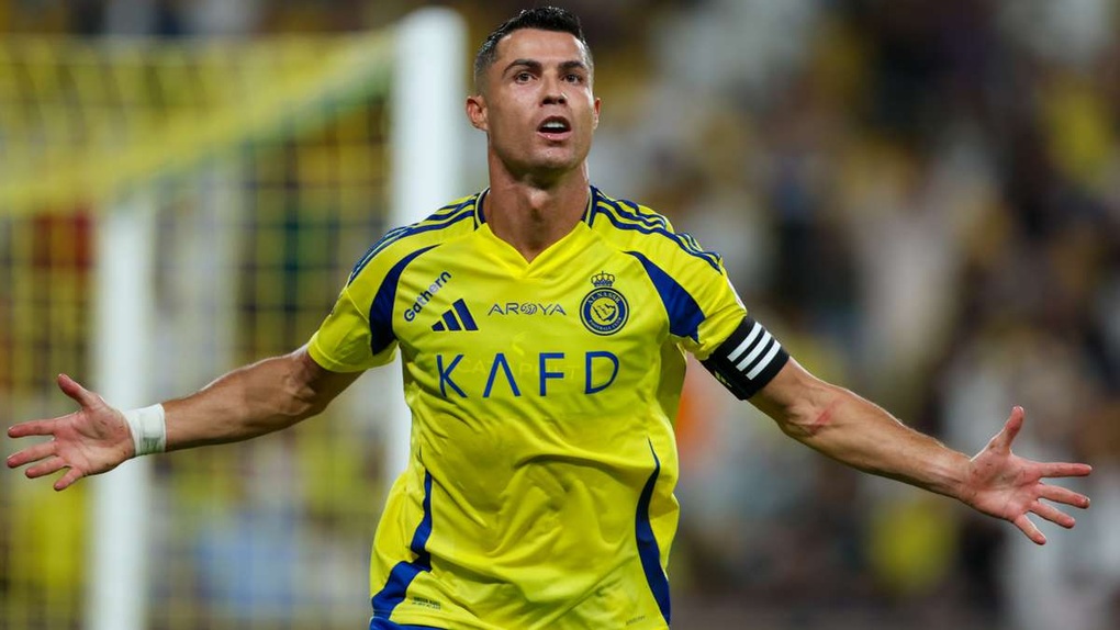 C.Ronaldo bị chỉ trích thậm tệ vì… không biết đá bóng - 2 C.Ronaldo bị chỉ trích thậm tệ vì… không biết đá bóng - 2