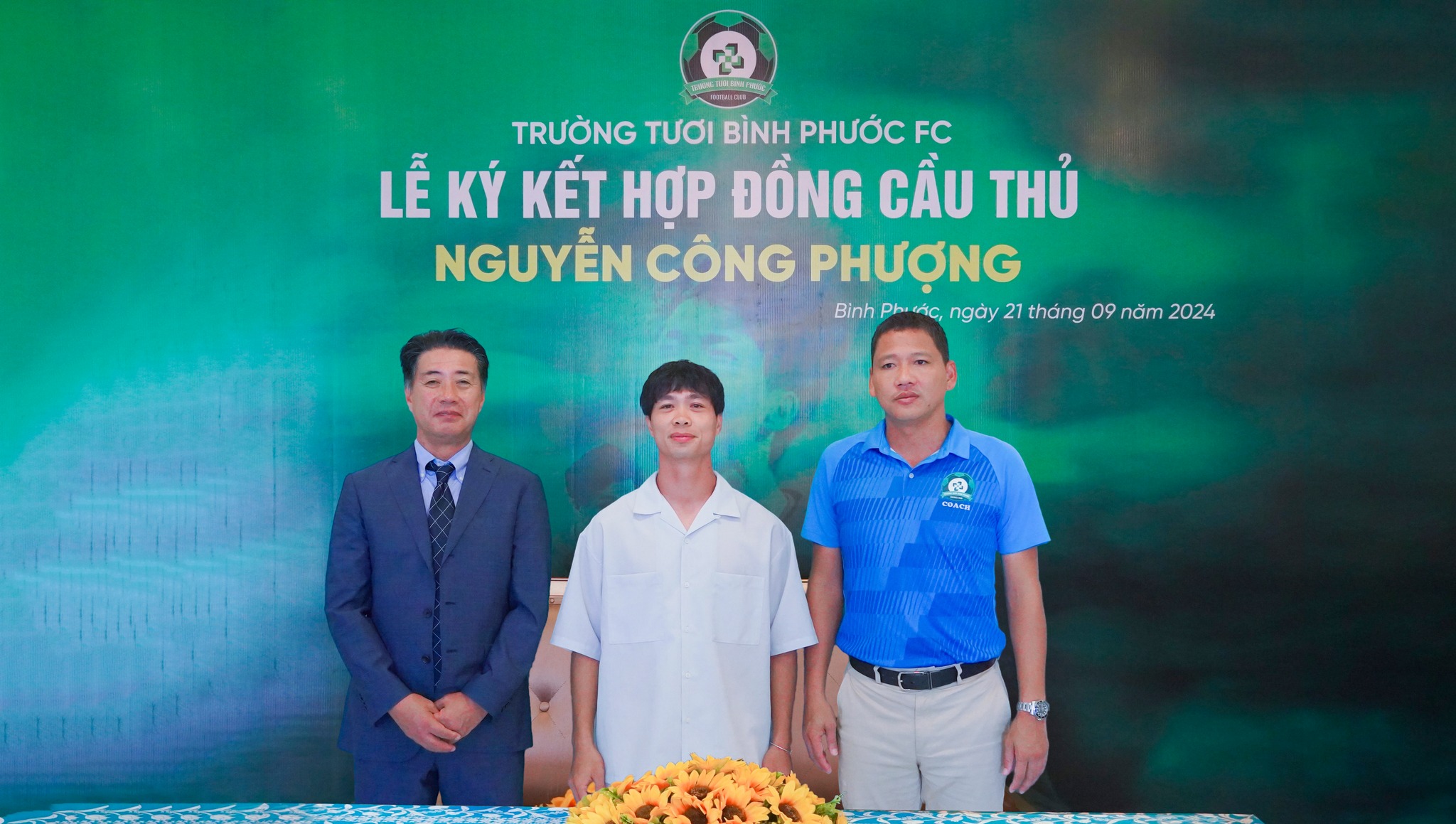 Công Phượng ra mắt giải hạng nhất ngày nào, đối thủ là ai?- Ảnh 1. Công Phượng ra mắt giải hạng nhất ngày nào, đối thủ là ai?- Ảnh 1.