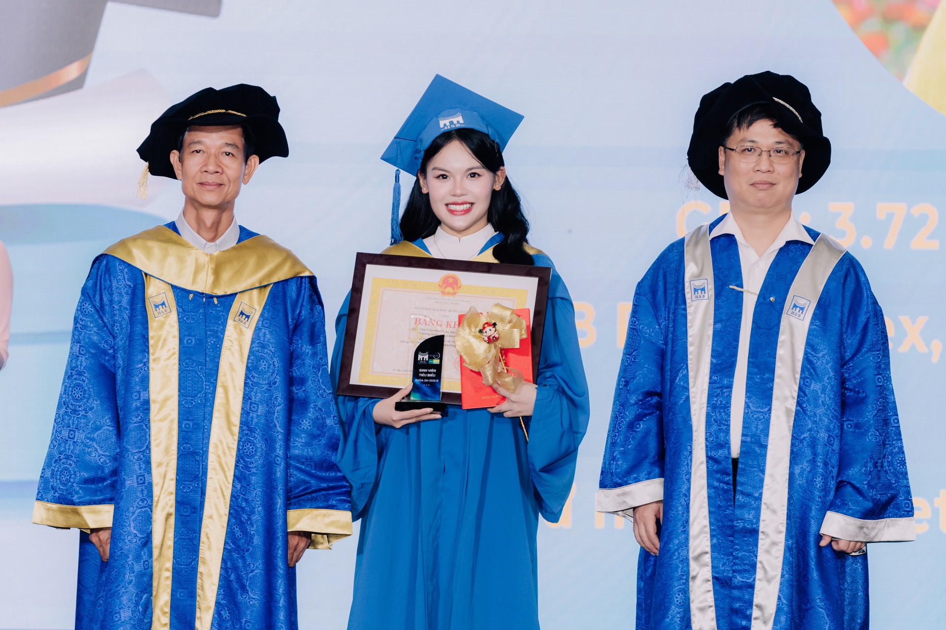 Điều chưa biết về thủ khoa duy nhất tốt nghiệp xuất sắc trường Quản doanh - 5 Điều chưa biết về thủ khoa duy nhất tốt nghiệp xuất sắc trường Quản doanh - 5