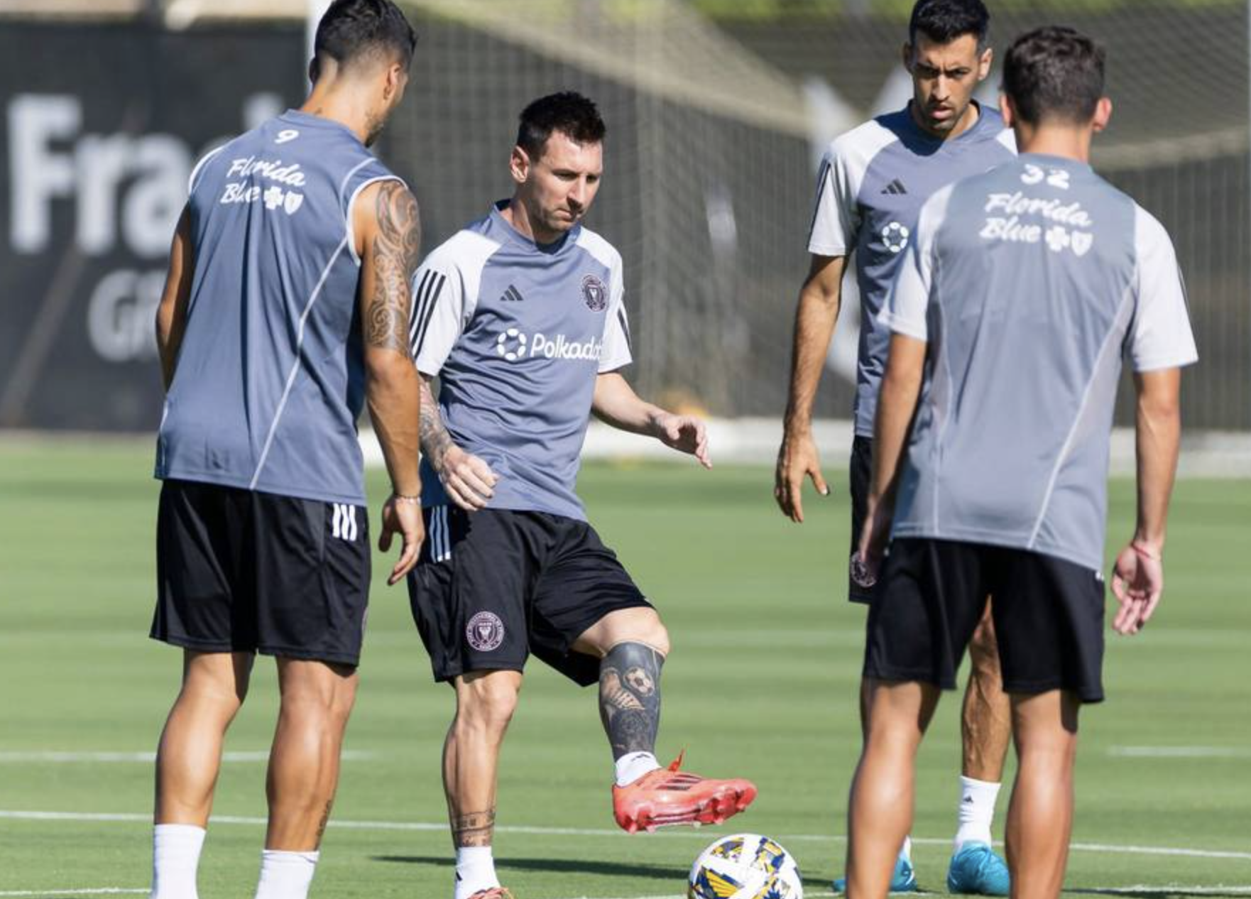 HLV Tata Martino báo tin về Messi, đối thủ lập tức lo lắng, David Beckham ở đâu?- Ảnh 3. HLV Tata Martino báo tin về Messi, đối thủ lập tức lo lắng, David Beckham ở đâu?- Ảnh 3.