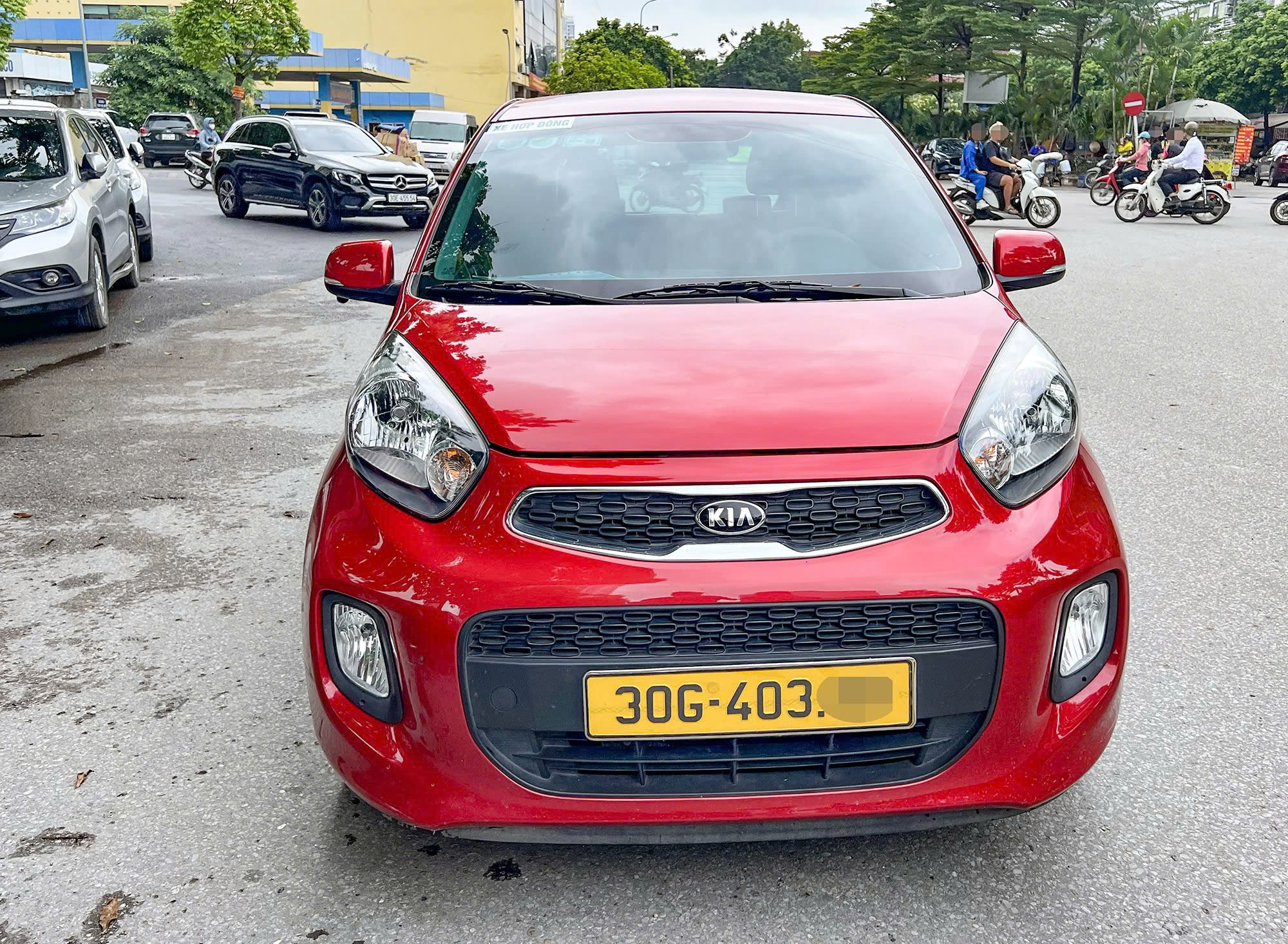 Hà Nội yêu cầu rà soát, xử nghiêm vi phạm sau phản ánh của Báo Giao thông- Ảnh 1. Hà Nội yêu cầu rà soát, xử nghiêm vi phạm sau phản ánh của Báo Giao thông- Ảnh 1.
