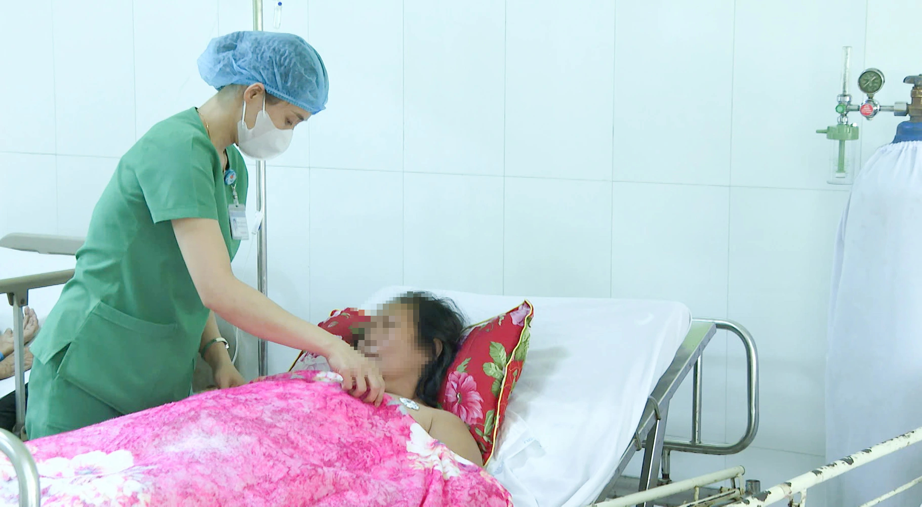 Hai vợ chồng ăn cá nóc, người chồng nhập viện trong tình trạng ngừng tim- Ảnh 2. Hai vợ chồng ăn cá nóc, người chồng nhập viện trong tình trạng ngừng tim- Ảnh 2.